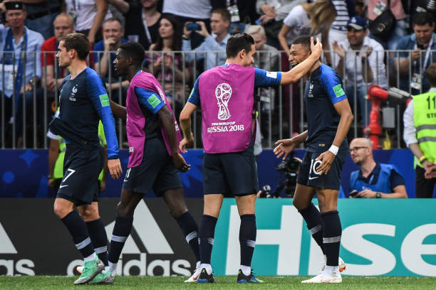 小組賽階段 小組賽階段