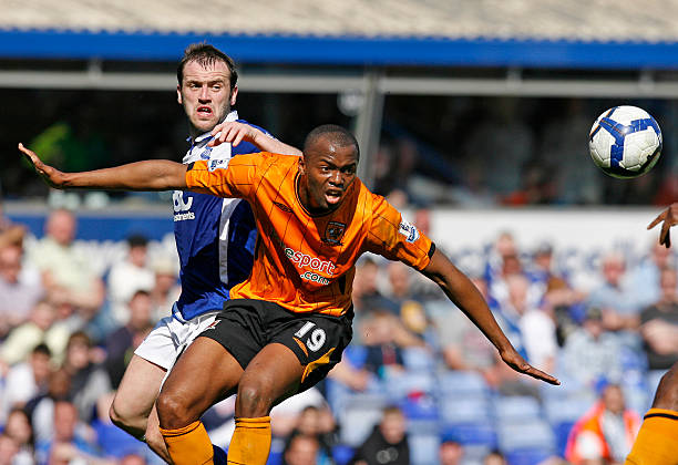 如回聲般再 如回聲般再